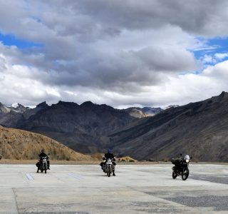 nomad bikers 6qubr8Zbw14 unsplash scaled r7hbyweaptd84cq107o1wh57g4krnfifmlbtdbmjlk